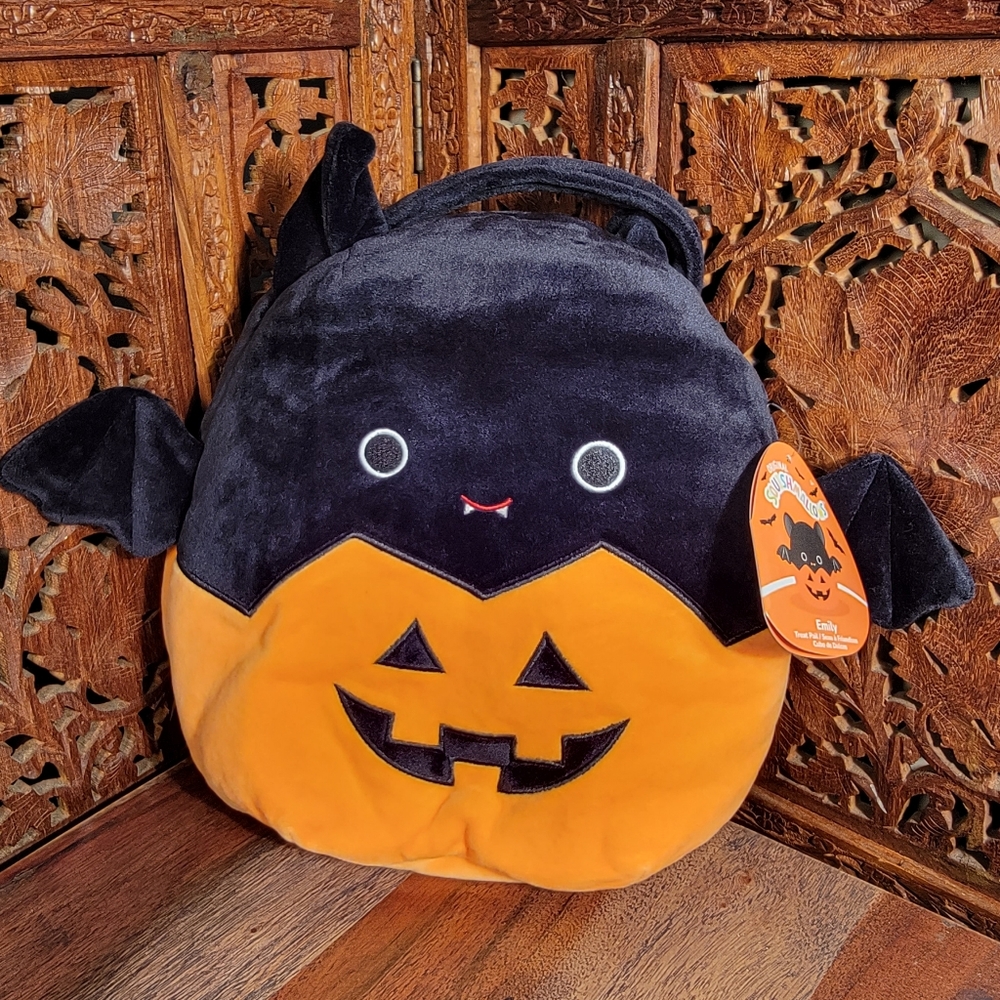 Squishmallows Emily Bat in Pumpkin Halloween Treat Bag
